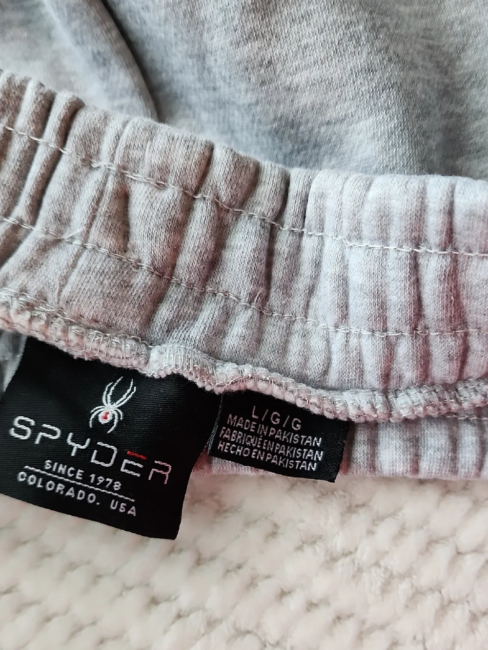 Spyder Men's Light Gray Short